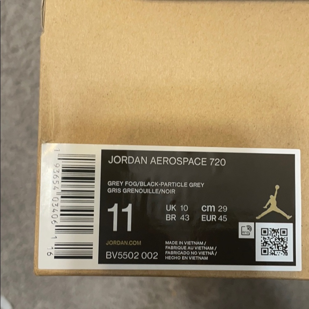Brand New, NEVER WORN, Size 11 JORDANS
